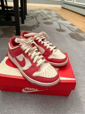Pink Nike Dunks Size 7